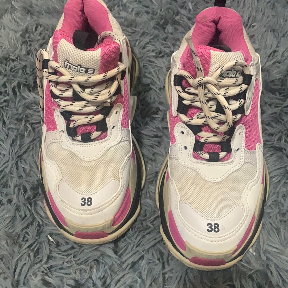 Belenciaga triple S size 8 Women’s